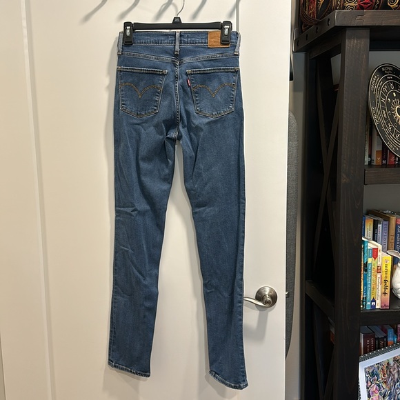 Levi's 724 High Rise - Picture 2 of 3